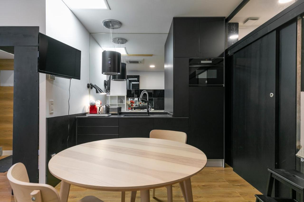 Homeabout Madrid Rio Apartment Екстер'єр фото